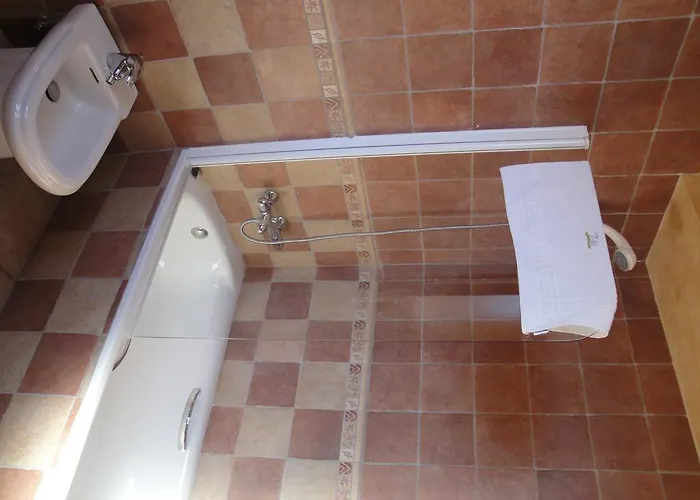 El Prado De Merinas 3*